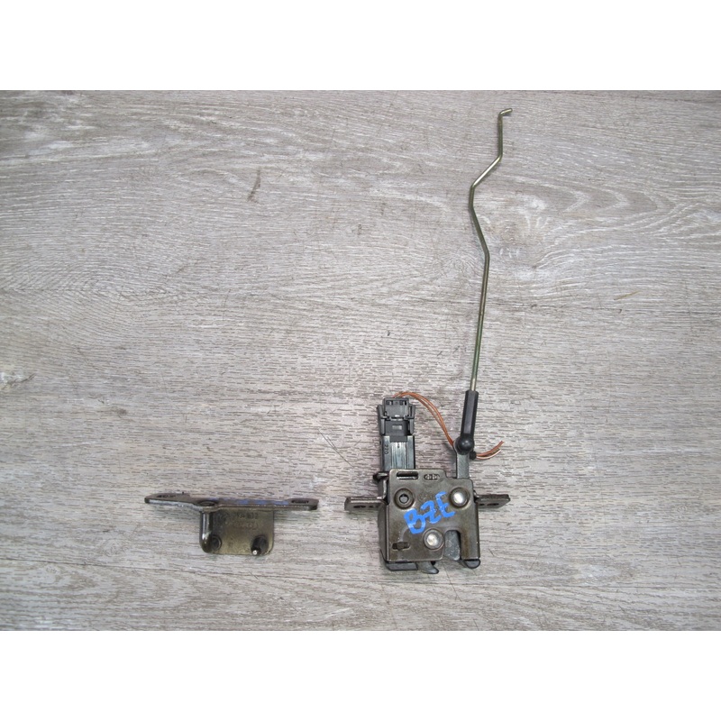 96-02 BMW E36/7 Z3 Roadster Trunk Lock Latch Actuator w Striker Catch Set OEM