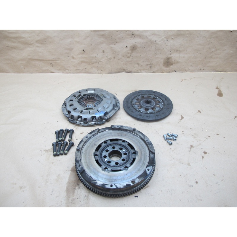 01-02 BMW E36/7 Z3 3.0L M/T Transmission Flywheel Clutch Pressure Plate 7K OEM