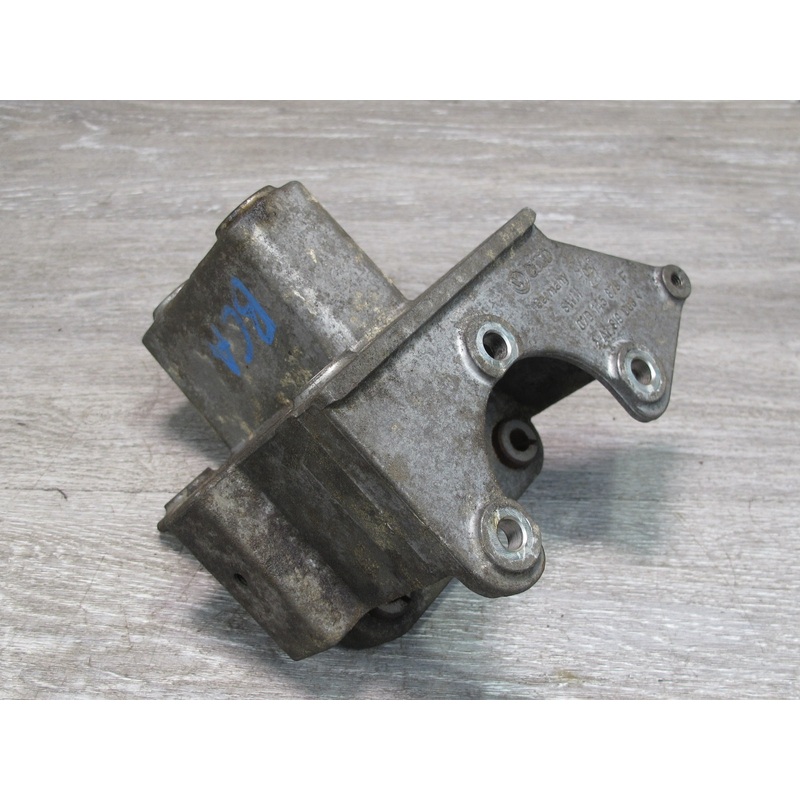 03-10 Bentley Continental GTC GT Flying Spur Power Steering Pump Mount Bracket