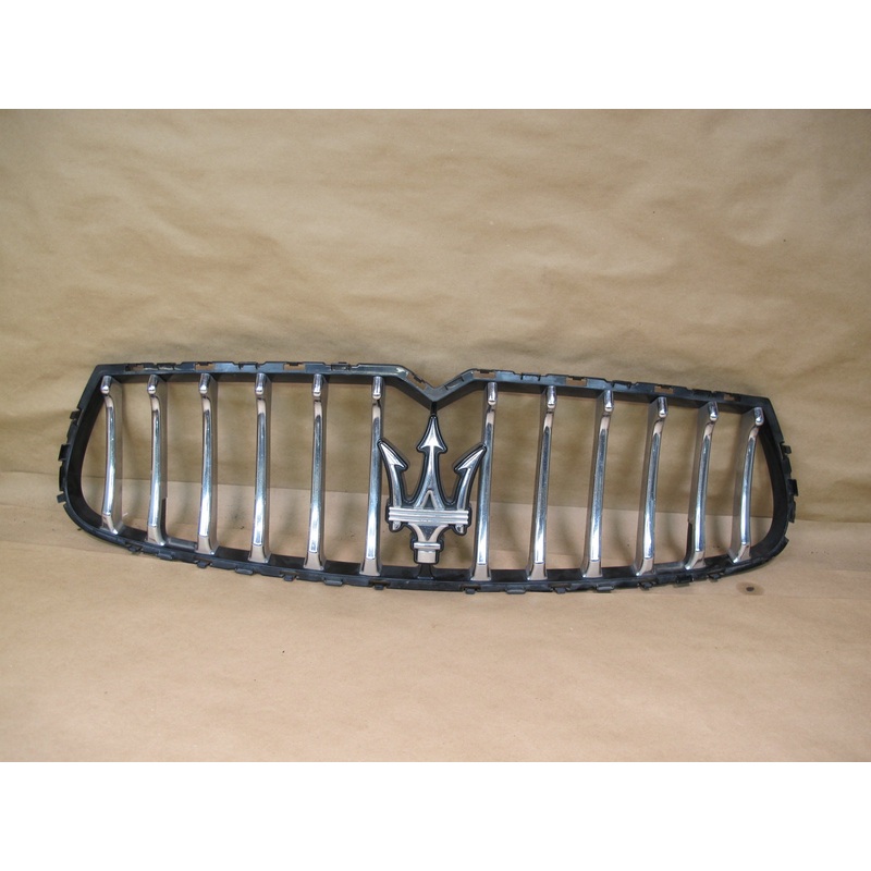 14-17 Maserati Ghibli M157 Front Bumper Radiator Chrome Grille w Emblem OEM
