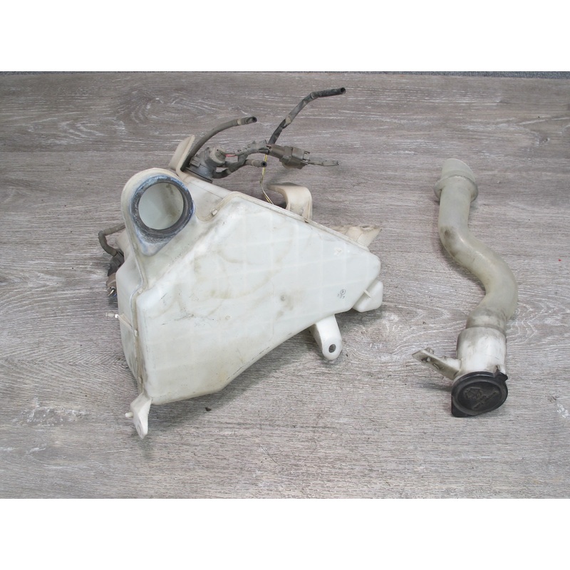 2003-2009 Lexus GX470 Windshield Washer Fluid Reservoir Tank W/ Filler Neck Pump