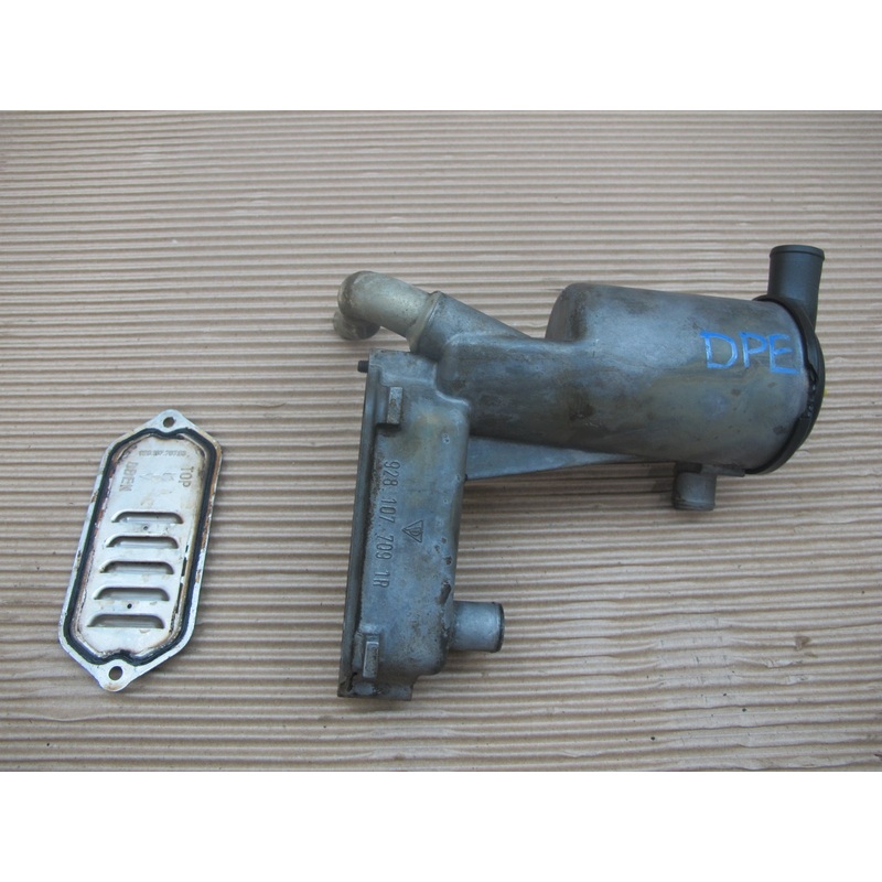 1983-1984 Porsche 928 S 4.7L Engine Motor Oil Filter Housing Assembly