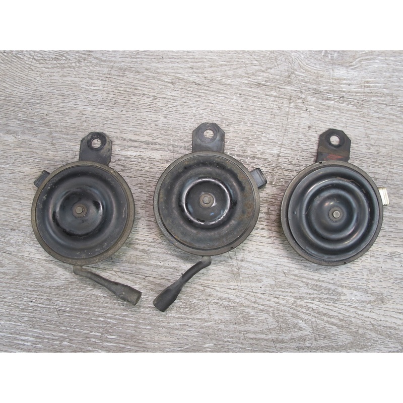 84-85 Toyota Celica Supra MA67 High & Low Tone Note Pitch Horn Signal Set OEM