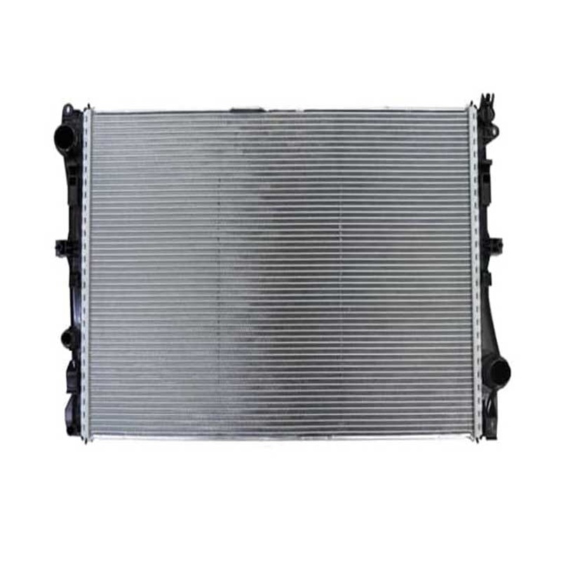 Behr (BHR # CR 2101 000S) RADIATOR (8MK 376 908-101) For Mercedes Benz 0995007303